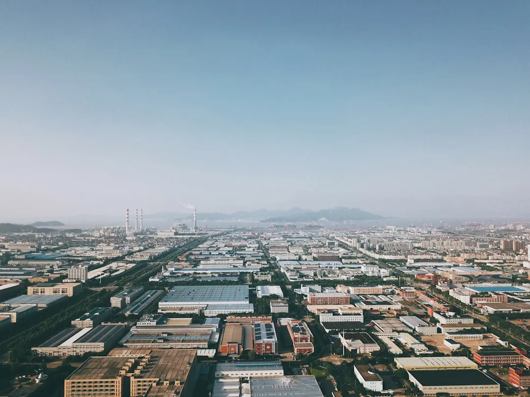 2025年日用百货行业新规对儋州零售市场的影响分析